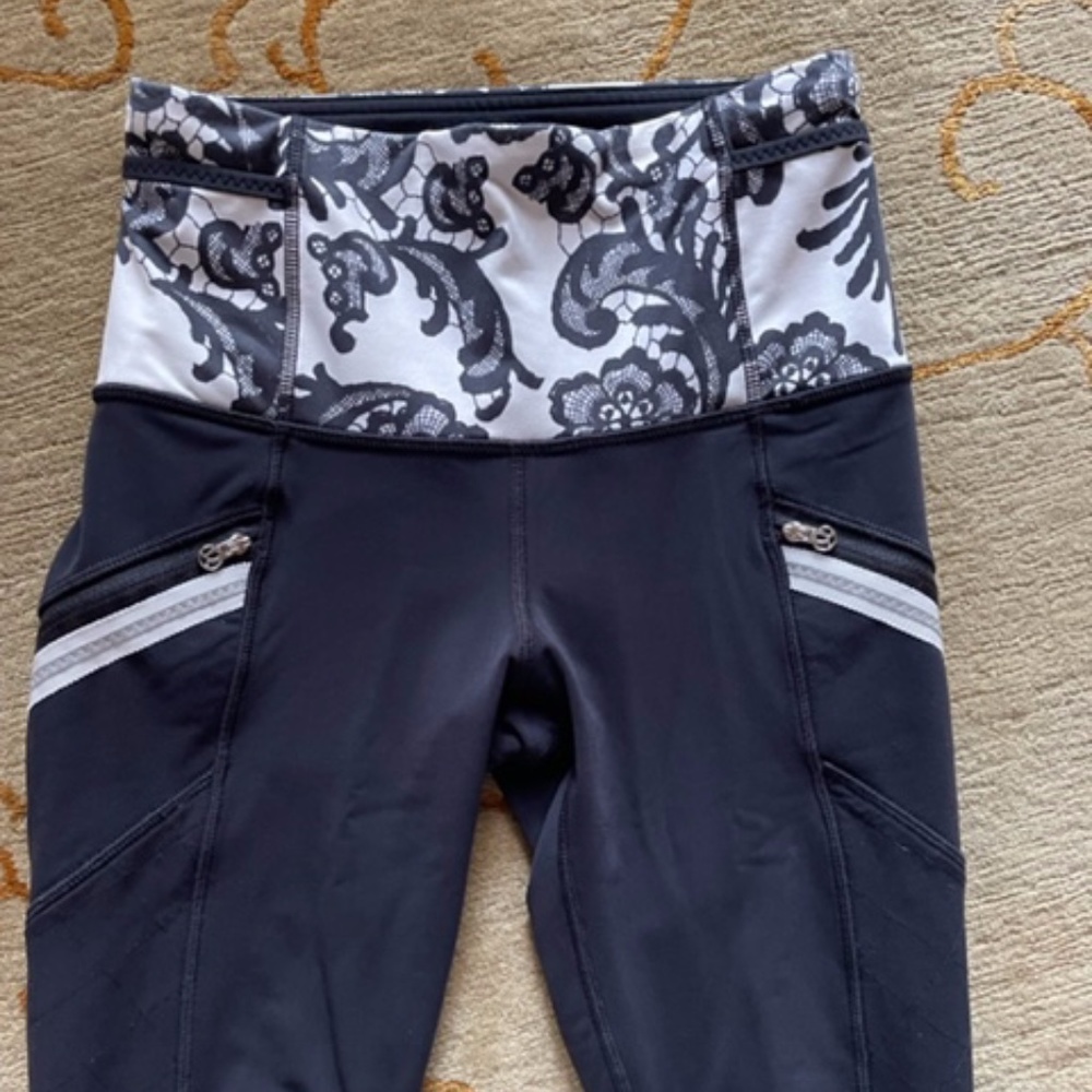 Lululemon Athletica Black Leggings Size 2/4